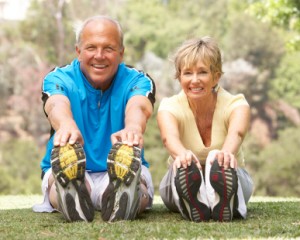 exercise old couple, stretching, staying healthy 